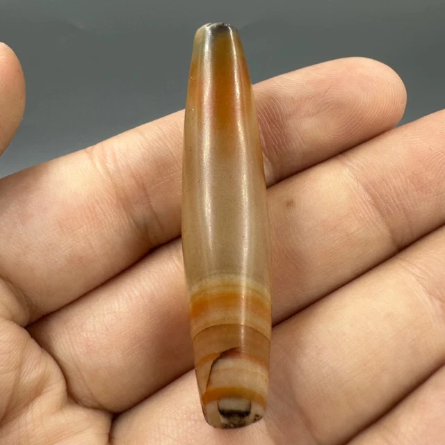 Beautiful Himalayan Agate Long Ancient Tibetan Pyu Bead