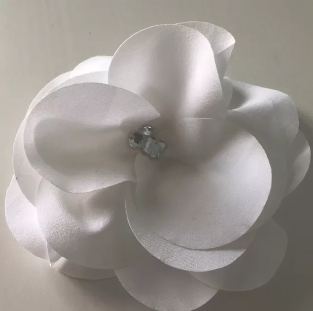 Medium White Fabric Flower Hair Clips Grips Bobbles Bridesmaid Bride