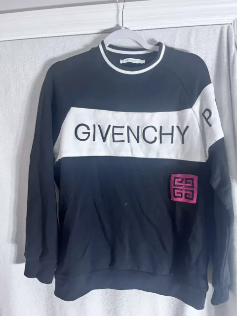 Givenchy Size Medium Embroidered Oversized Sweatshirt Black/White Logo