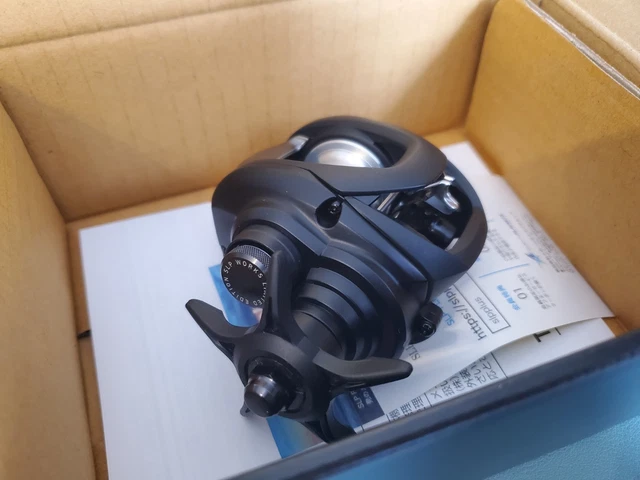 リール DAIWA SLP WORKS 22 TR SV TW 105 HL-SLPW s-l400.jpg
