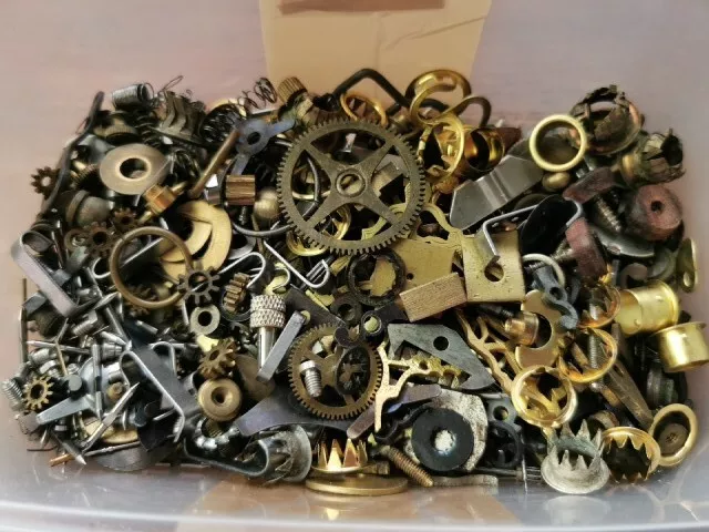Vintage Clock Parts, Mixed Lot of Various Parts for Clockmaker / Repairer 3