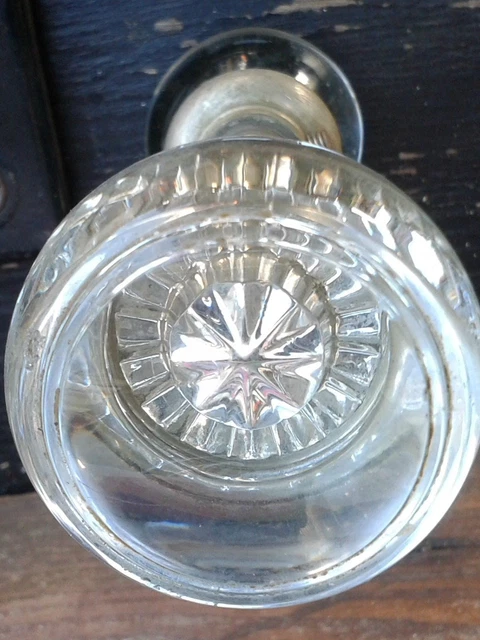 One Vintage-Antique-Star Burst-Brass-Door-Knob-Architectural-Salvage Rare