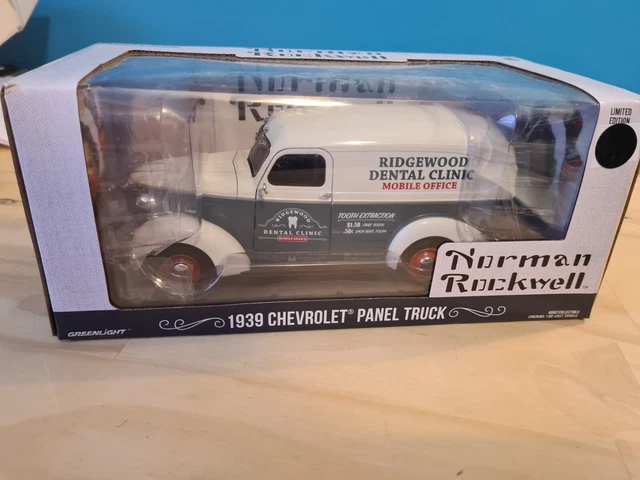 1939 Chevrolet Panel Truck RidgewoodDentalClinic Norman Rockwell 1/24 greenlight