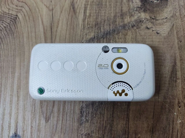 Téléphone portable Sony Ericsson W850 blanc (non testé)