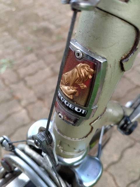 vélo de course ancien Peugeot 1977