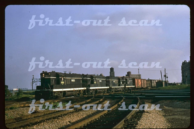 R DUPLICATE SLIDE - Illinois Central IC 9033 GP-9 Action on Freight