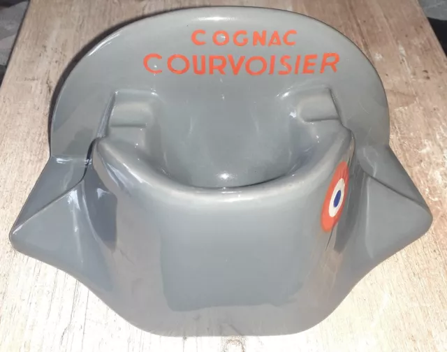 Cendrier publicitaire COGNAC COURVOISIER chapeau bicorne gris NAPOLÉON céramique