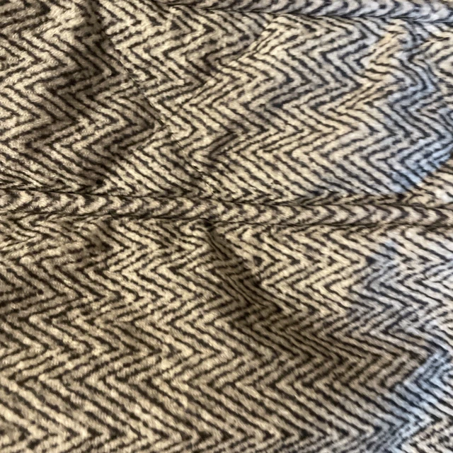 New ORVIS Dog Bed bolster Cover ONLY Small Chevron 3