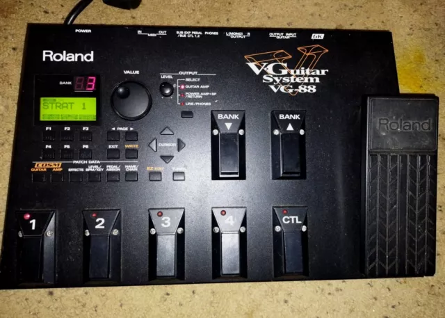 Roland VG-88 Guitar  multi-effects processor