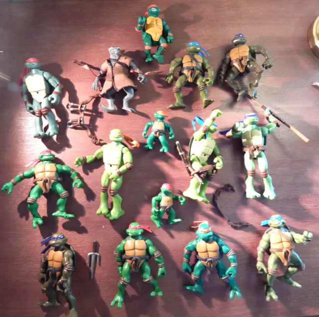 Teenage Mutant Ninja Turtles action figures lot including Splinter