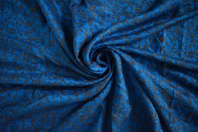 Sari indien vintage en soie pure ombré bleu FNC avec travail de broderie 5...