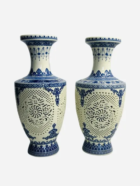 EARLY 20C CHINESE RETICULATED PIERCED 4 MEDALIONS PORCELAIN DOUBLE VASE Set Of 2