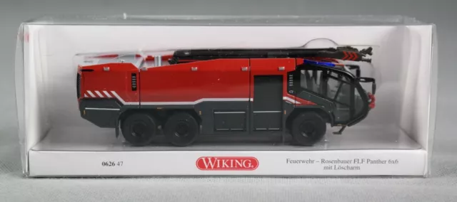 WIKING 062647/0626 47 (H0, 1:87) Feuerwehr Rosenbauer FLF Panther 6x6 m.Löscharm