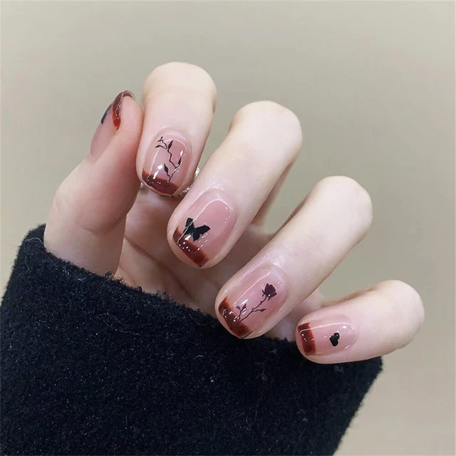 Corazón Mariposa Uñas Falsas Corto Cuadrado Prensa en Uñas para Arte en Uñas Dedo 24 piezas