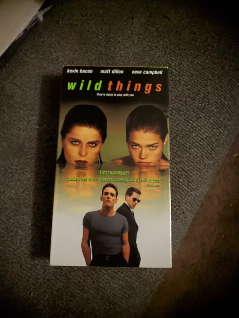 WILD THINGS (VHS, 1998) Kevin Bacon, Matt Dillion, Neve Campbell $6.99 …