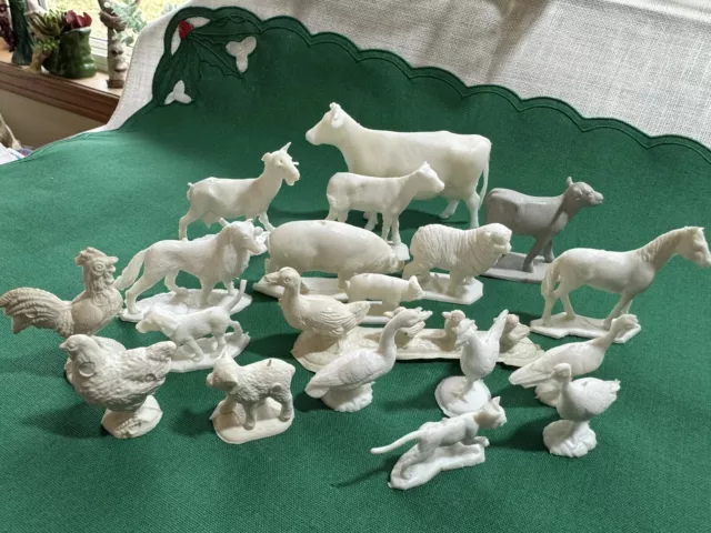 Vintage Lot White Plastic Toy Farm Animals  Unmarked Cow chickens Ducks Pig Goat