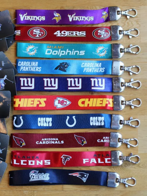 NFL Wristlet Short Lanyard Keychain TEAM COLOR ( ALL TEAMS ) Official Licensed