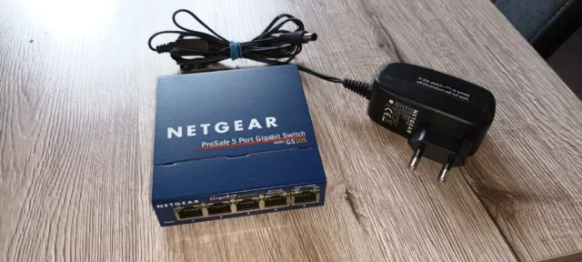 NETGEAR  Prosafe 5-Port Gigabit Switch GS105 V2 Ethernet Switch