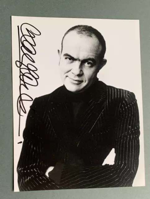 CHRISTIAN LACROIX  'Modedesigner' signed Foto 13x17 Autogramm