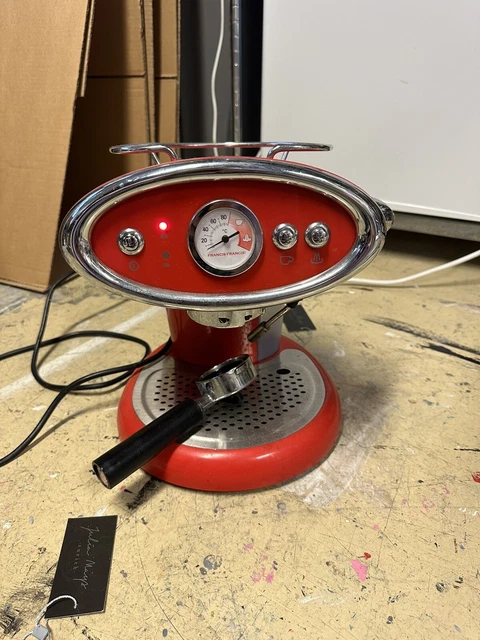 Francis Francis X6 Red Coffee Machine - illy Pads