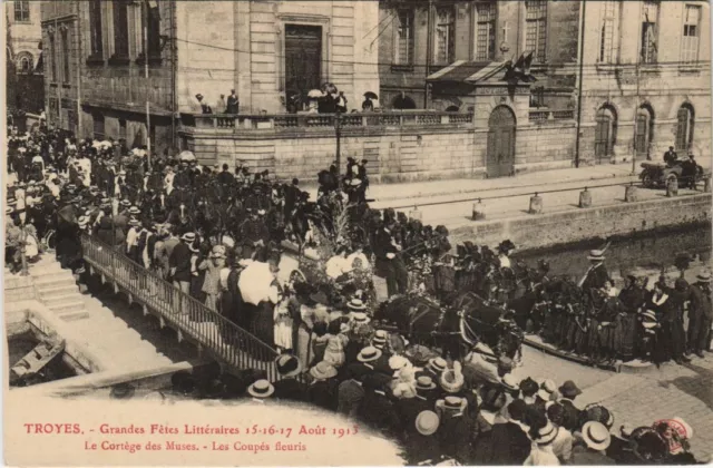 CPA TROYES Grandes Fetes Litteraires 1913 Cortege des Muses (927979)