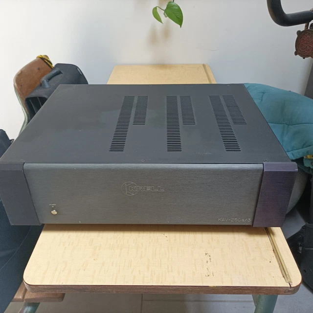 Amplificateur Hifi Krell KAV 250/3 3 voies 250 W