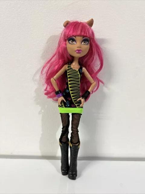 MONSTER HIGH HOWLEEN Wolf Doll 