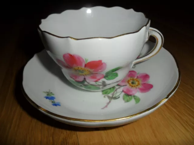 Meissener Porzellan Blumen + Goldrand Kaffeetasse + Untertasse 1 Wahl