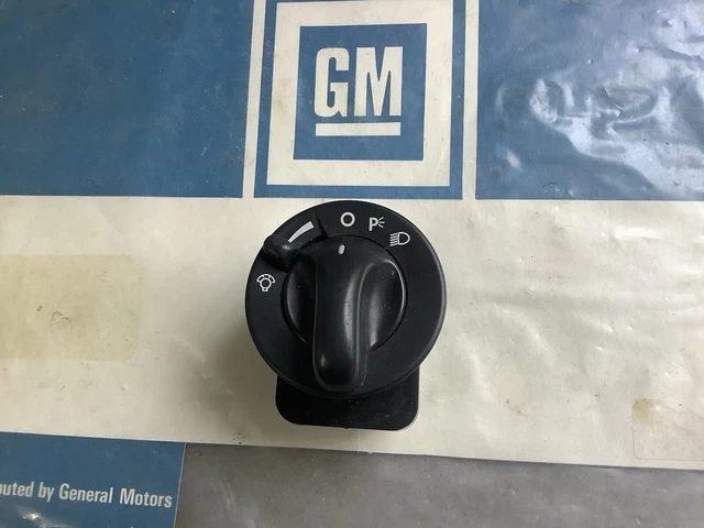 HOLDEN 2000S. VT~VX~VY COMMODORE (ALL MODELS) GENUINE GM HEADLIGHT ...