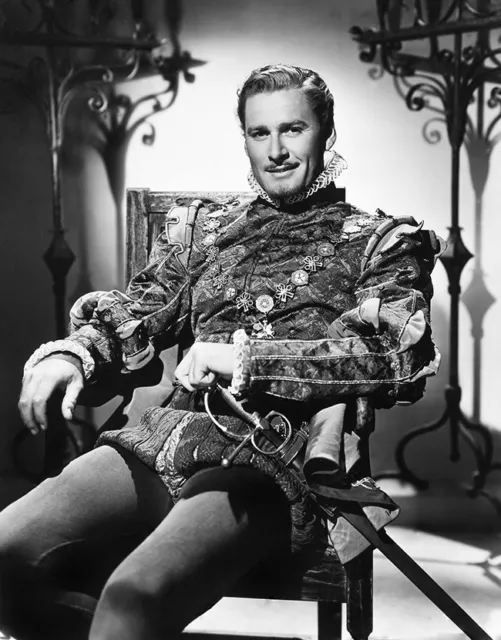Errol Flynn - The Private Lives of Elizabeth and Essex (1939) - 8 1/2 X 11