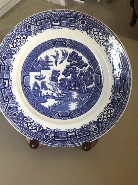Ridgway North Staffordshire Pottery Semi China Blue Willow Plate 9-3/4” Lowley
