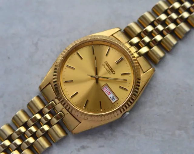 October 1999 Gold Seiko Bracelet Men's Fluted Bezel Quartz Watch