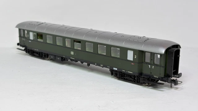 Express Coaching ROCO 44546 - German DB Type B4ywe 2nd Class Express Coach - Era 3 - HO ...