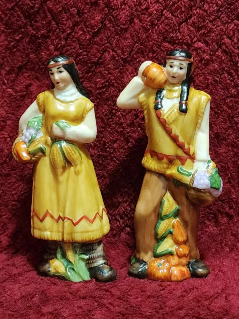 VINTAGE NATIVE AMERICAN INDIAN MAN & WOMAN SALT PEPPER SHAKERS Set With Box