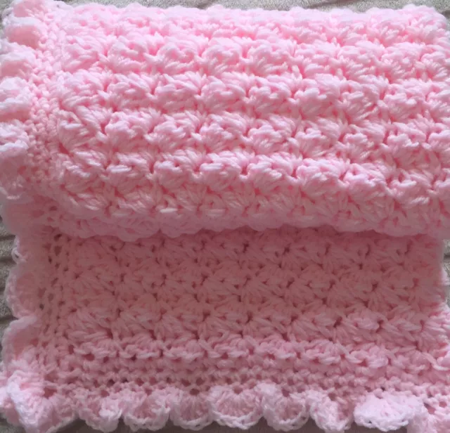 💕Hand crocheted Pretty Pink baby's Warm Chunky blanket /car seat/pram/crib💕