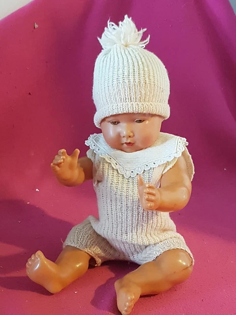 ancien Mignon POUPON en CELLULOID,  34cm , TÊTE D AIGLE , yeux Fixes !!!