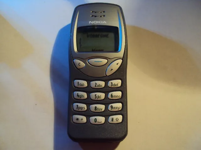 Original Nokia 3210 Retro Easy Mobile Phone Unlocked