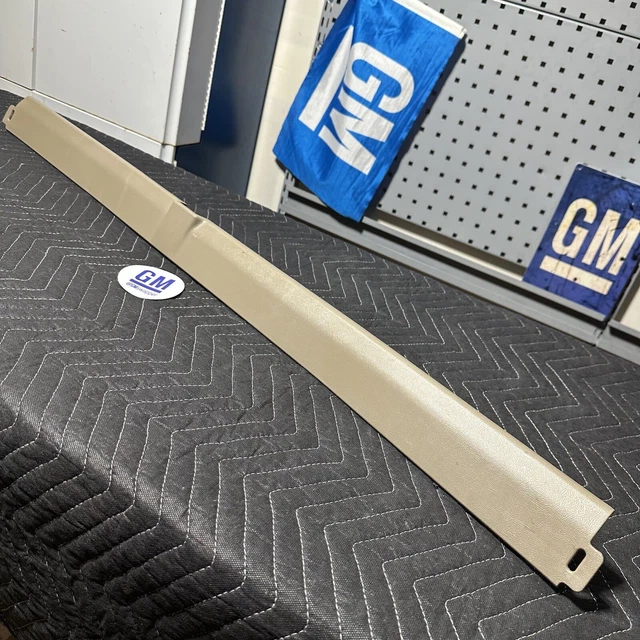 95-98 OBS Rear Door Barn Cargo Roof Trim Chevy Tahoe Suburban GMC Yukon GM 99 OE