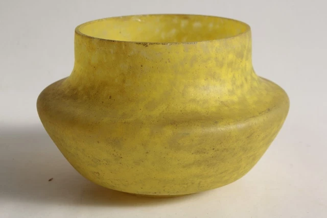 Vase Delatte Nancy En Verre Marmoréen Soufflé Avec Monture Fer Forgé - Vintage En Très Bel état