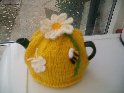 Hand Knitted Daisy Cubre Tetera Mariposa Abeja para una pequeña tetera 1-2 Taza
