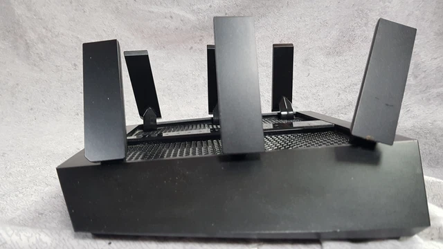 Netgear R8000P Nighthawk X6S AC3200 1300 Mbps router wireless CA con alimentatore 12