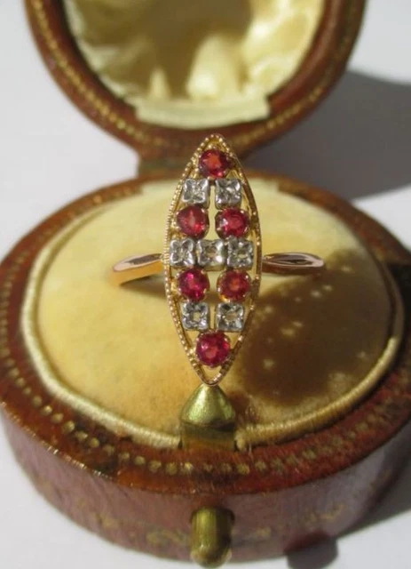 Bague Marquise Or 18 Carats Avec Rubis Et Diamants - 0.84 Carat, 4.72 G, Occasion
