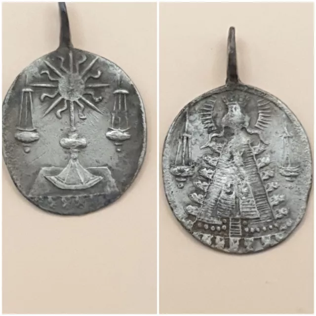 Superbe Ancienne  Médaille Religieuse Médiévale Où 17/18ème Argent