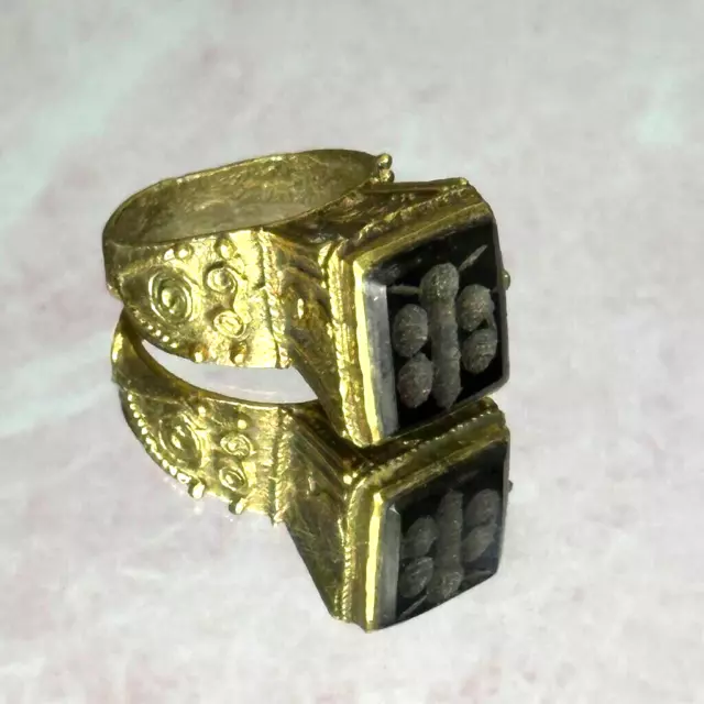 Antique Black Intaglio Bee Egyptian Engraved Bronze Signet Roman Style Ring