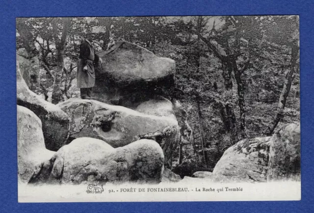 Ec * CPA  / Carte Postale : -> Forêt de Fontainebleau : La Roche qui Tremble