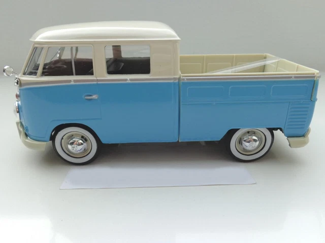 Volkswagen T1 Delivery Van Hot Road Noire Toit Blanc Avec Flammes