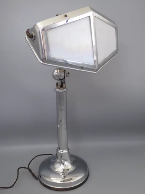 Art-Deco Lampe Pirouett Schreibtischlampe Tischleuchte Opalglasscheiben