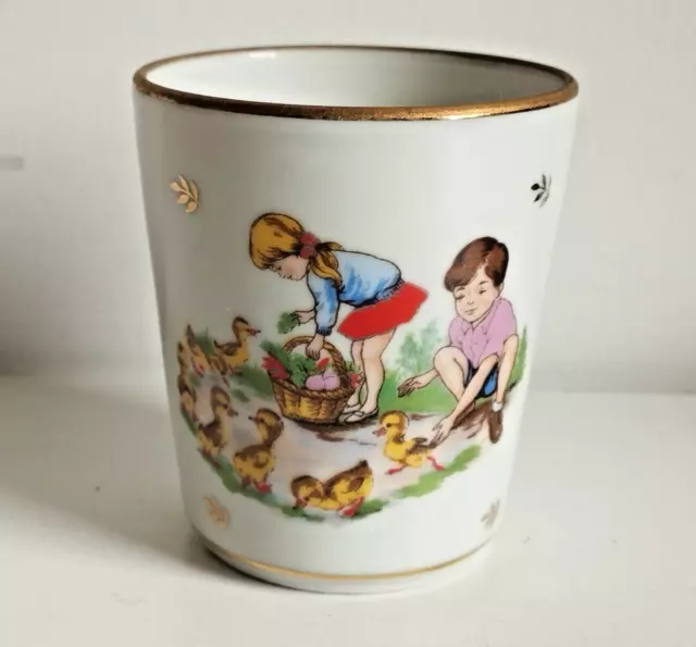 Verre en Porcelaine Vintage Gobelet Hauteur 6,6 cm Décor Enfants Animaux