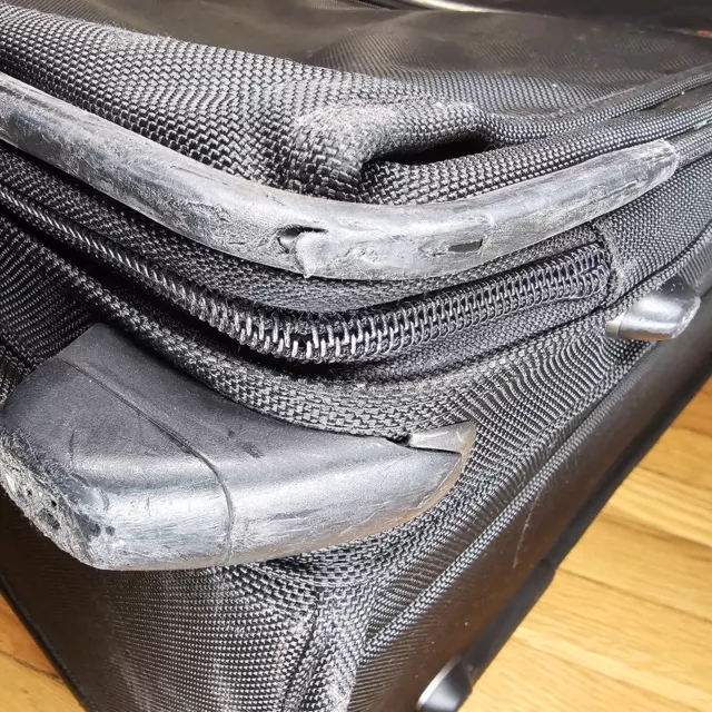 Tumi Alpha 2 Expandable 24” Wheeled Nylon Travel Luggage Trip Suitcase 22024D4 15