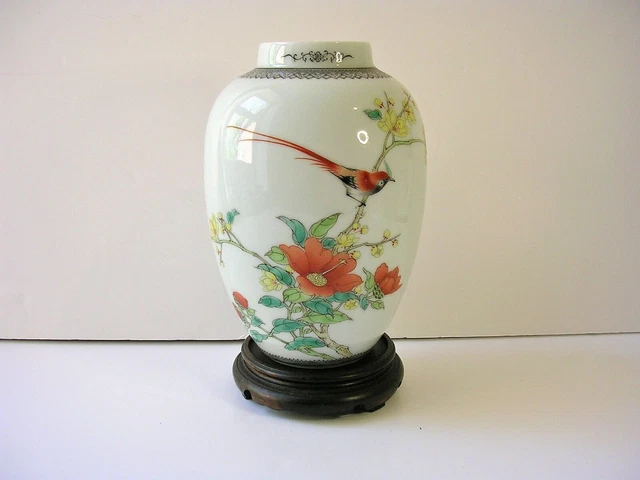 Early to Mid 20th Century Chinese Hand-Painted Famille Verte Vase 19 cm High
